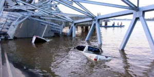 TRAGIC REPORTS: San Francisco Golden Bridge Crumbles, Stranding Residents and Disrupting Vital Routes.....