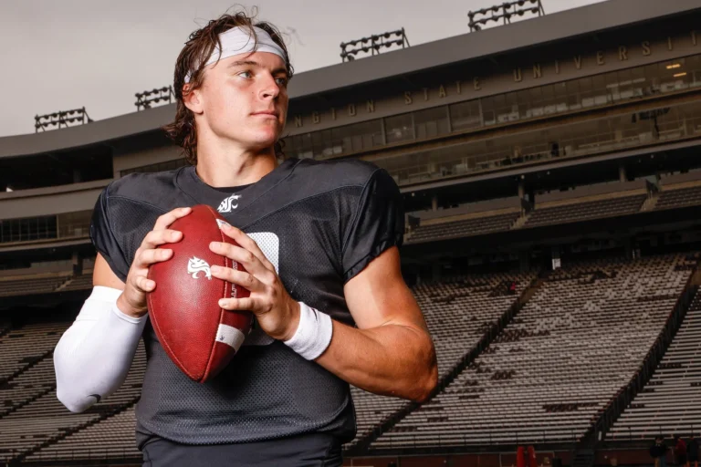 BREAKING NEWS: Oklahoma Sooners QB John Mateer Has Done It Again, Making Announcement Head Coach Porter Moser Reacts in Shock…