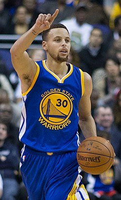 250px-Stephen_Curry_dribbling_2016_(cropped)