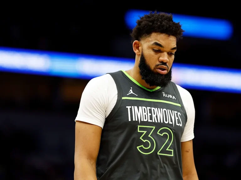 BREAKING NEWS: New York Knicks Power Forward Karl-Anthony Towns  Has Done It Again, Making Announcement Head Coach  Vacant Reacts in Shock…