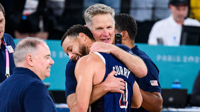 BREAKING: Steph Curry left Steve Kerr and the whole Golden State Warriors team a massage Head Coach React in Shocked concerning…..