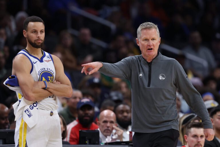 WHAT COULD THIS BE: Golden State Warriors  Point Guard Stephen Curry Has Done It Again, Making Announcement; Head Coach Steve Kerr Reacts in Shock And…see more…