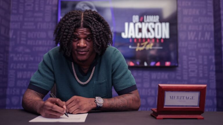 BREAKING NEWS: Lamar Jackson QB has shocked the Baltimore Ravens Professional Collage football and (NFL) world with a selfless act that transcends the game of NFL. Upon signing his NFL contract, Carlos Correa made the bold and compassionate decision to donate his entire $105 million signing bonus to…..…see more..