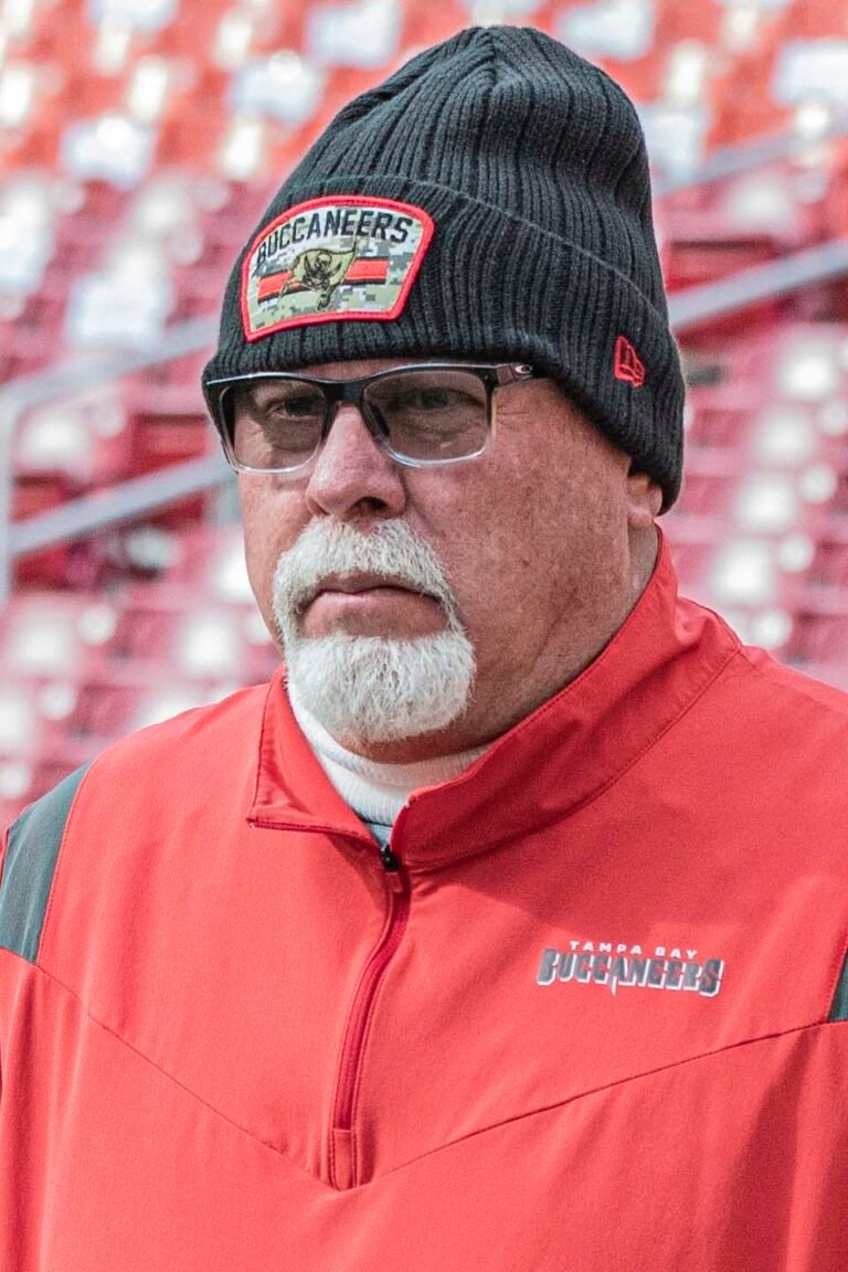 Bruce_Arians_WFT-Buccaneers_NOV2021_(cropped)