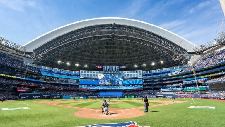blue-jays-announce-100-level-renovation-renderings-v0-4pyuATay4ZtXnpwwl8M2m8A_W4Ncq78-zICmosnbOfA